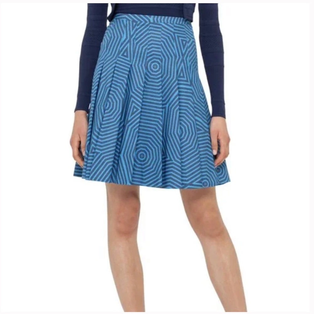695$ Akris Punto geometric skirt - Picture 1 of 6